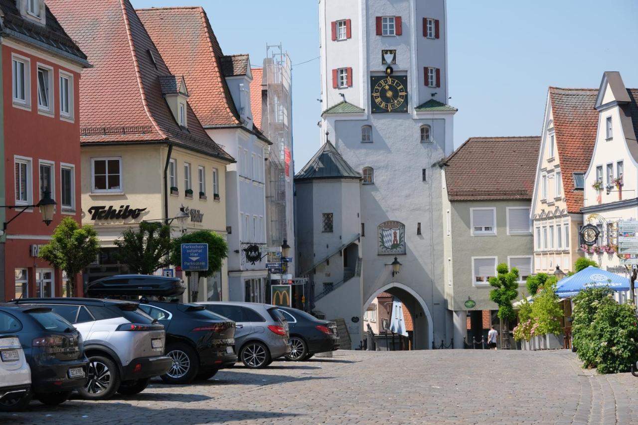 Casa Luxe - 110Qm - Stadtmitte - Familienfreundlich - Parkplatz - 5Km Zum Legoland Günzburg Buitenkant foto